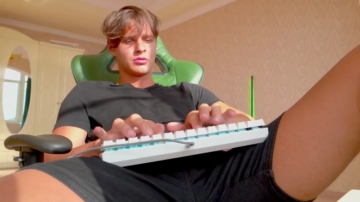 Dave_Maxwell  23-07-2021 video cuteface